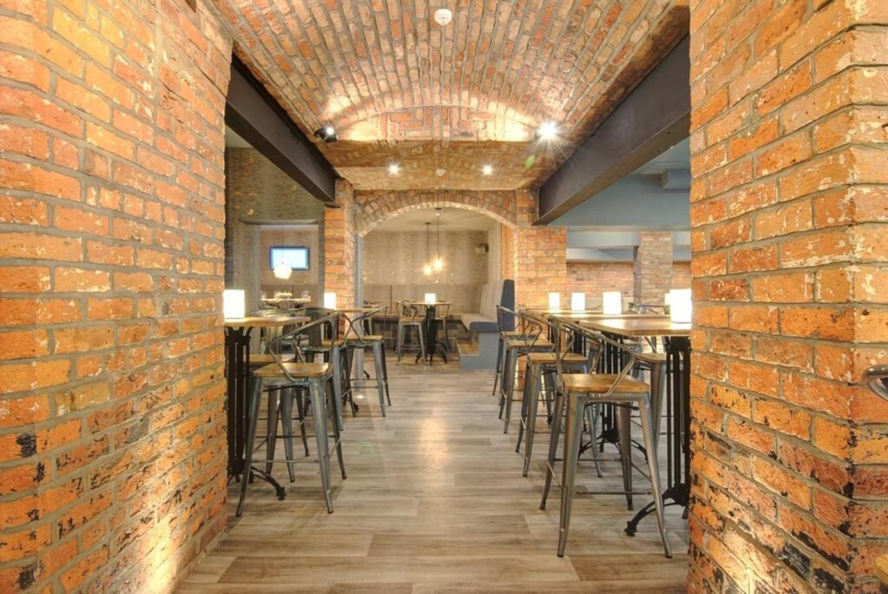 The Royal Hotel Crewe, A Brilliant Collection, Powered By Oyo Eksteriør billede