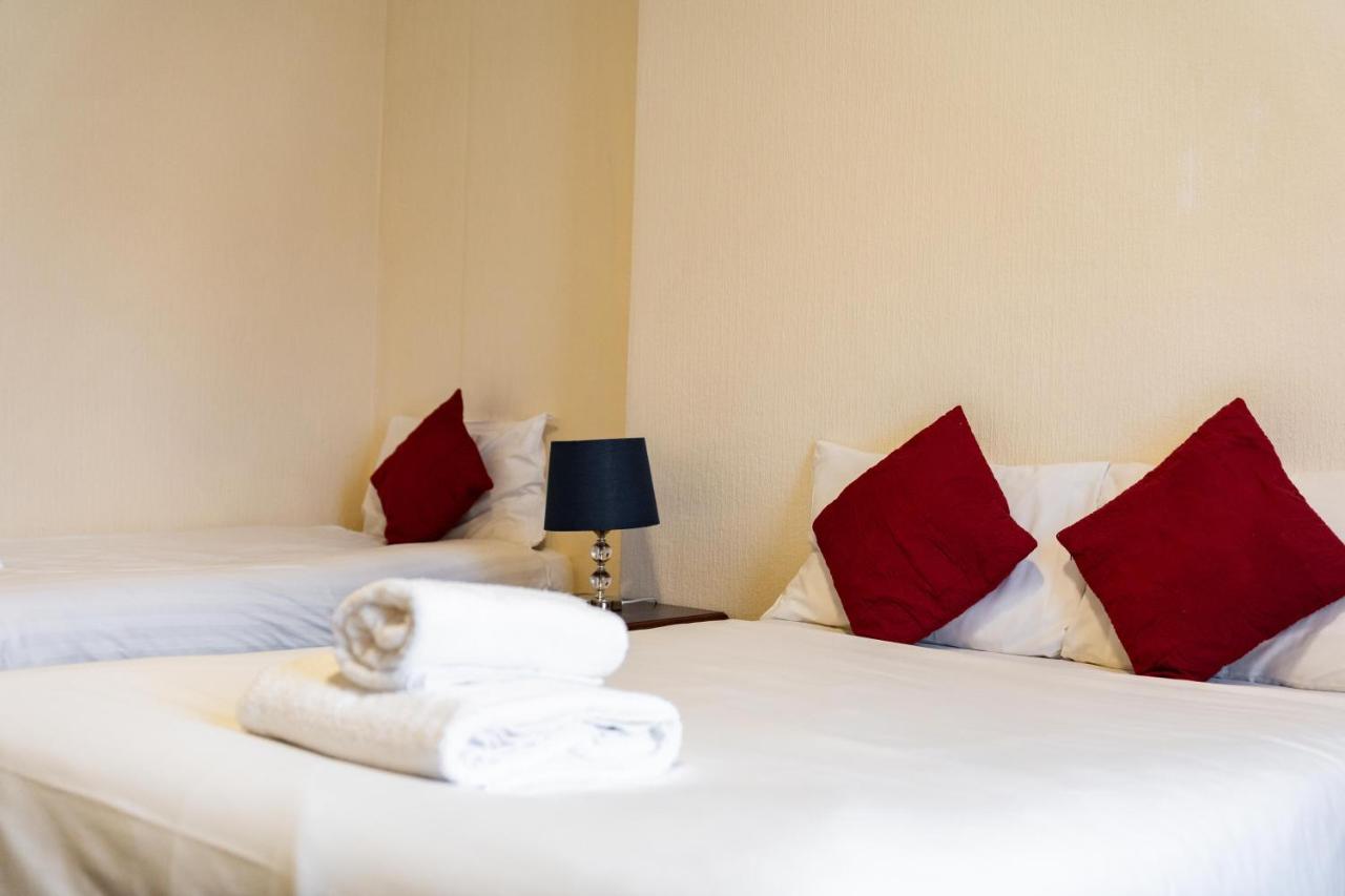 The Royal Hotel Crewe, A Brilliant Collection, Powered By Oyo Eksteriør billede