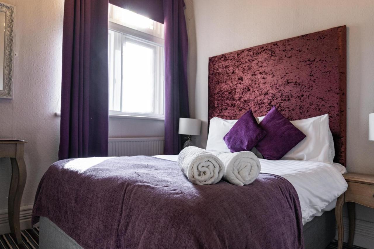 The Royal Hotel Crewe, A Brilliant Collection, Powered By Oyo Eksteriør billede