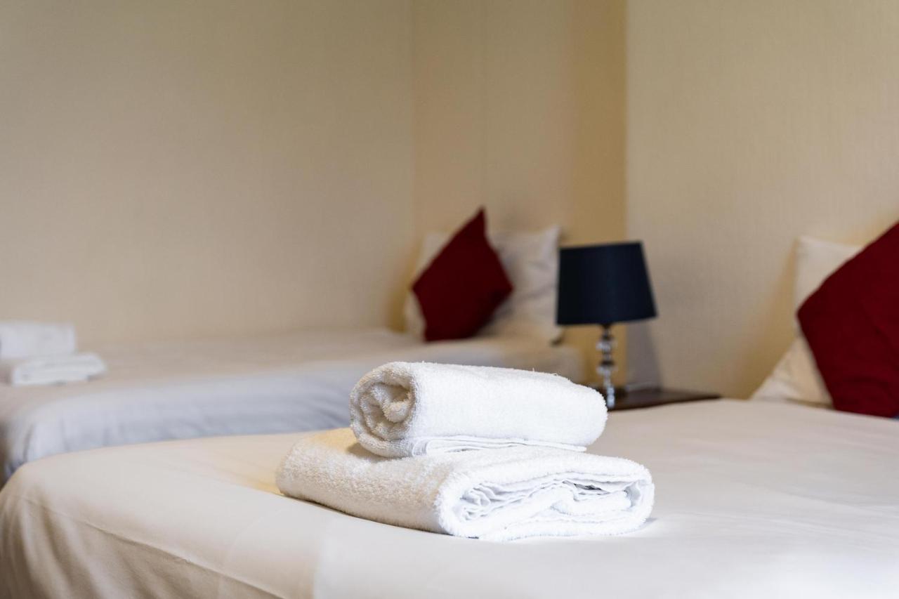 The Royal Hotel Crewe, A Brilliant Collection, Powered By Oyo Eksteriør billede