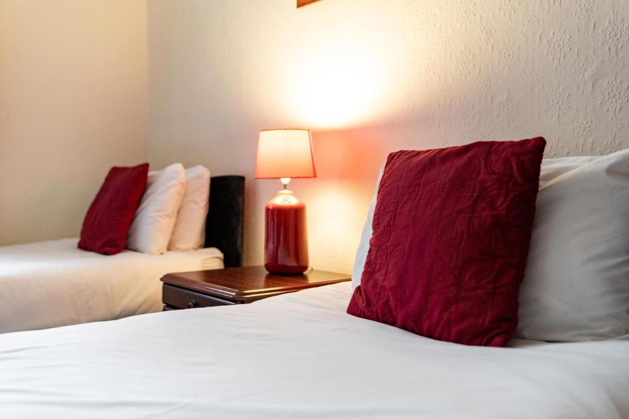 The Royal Hotel Crewe, A Brilliant Collection, Powered By Oyo Eksteriør billede